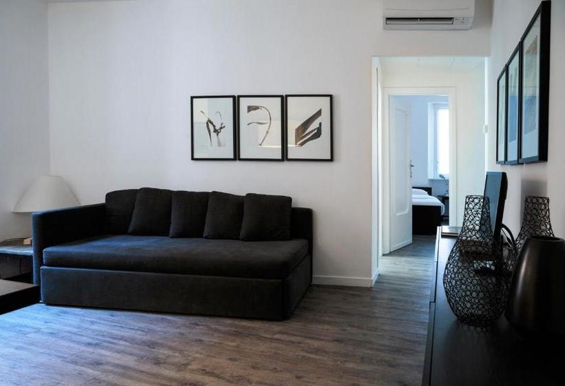 בית מלון כפרי La Scalinata Apartments