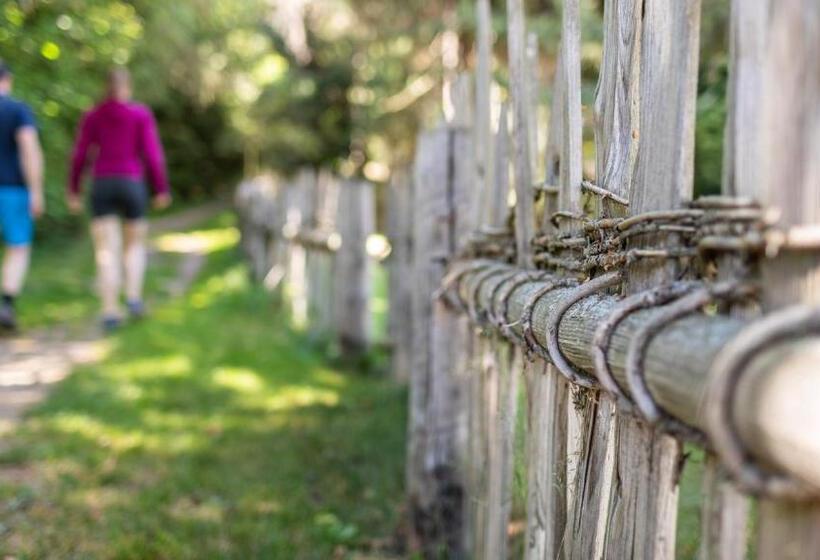 Отель Lärchenhof