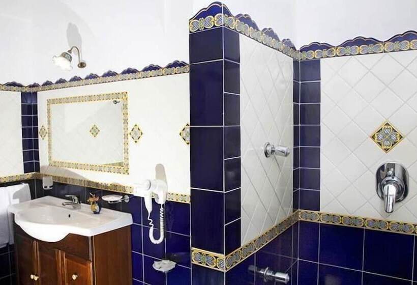 هتل Monte Solaro Bed & Breakfast