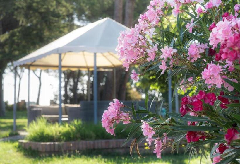 ホテル Poste Del Chiugi