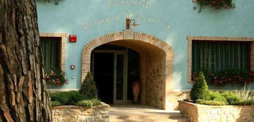 فندق Rifugio Da Giulia