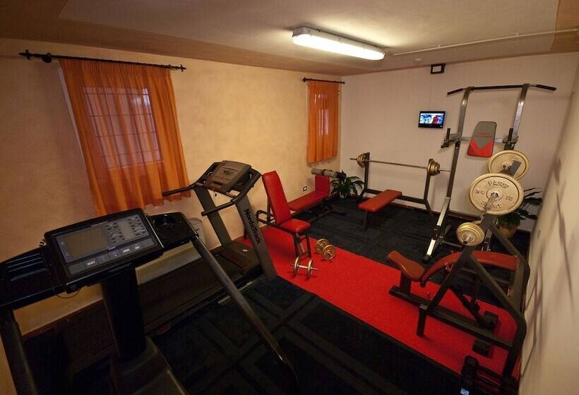 فندق Rifugio Da Giulia