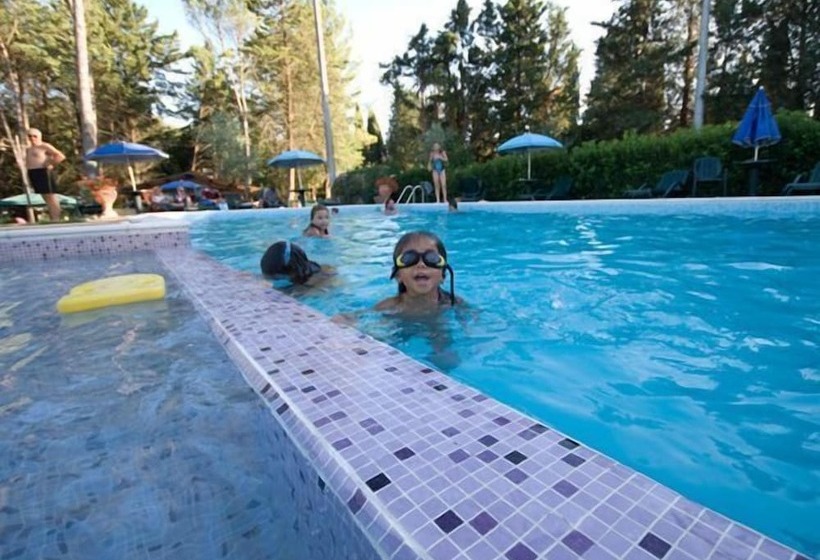 فندق Rifugio Da Giulia