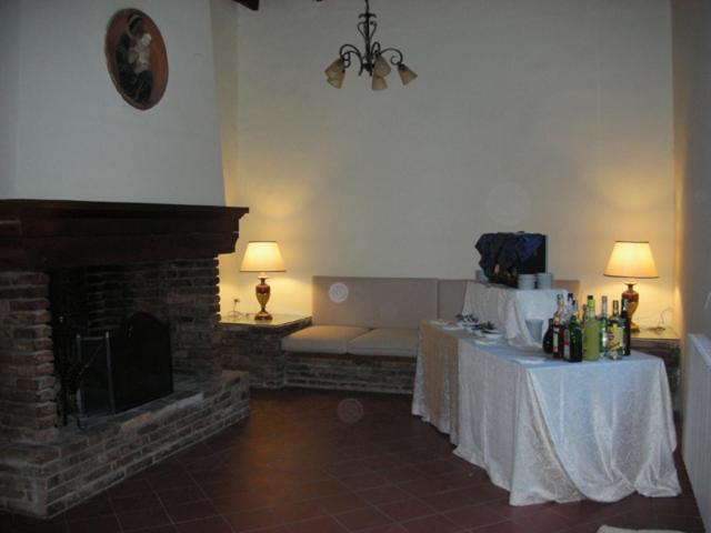 فندق Agriturismo Capriata Shore Club