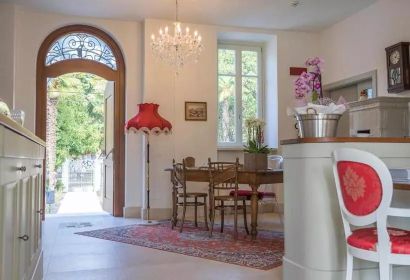 ホテル Villa Italia Luxury Suites And Apartments