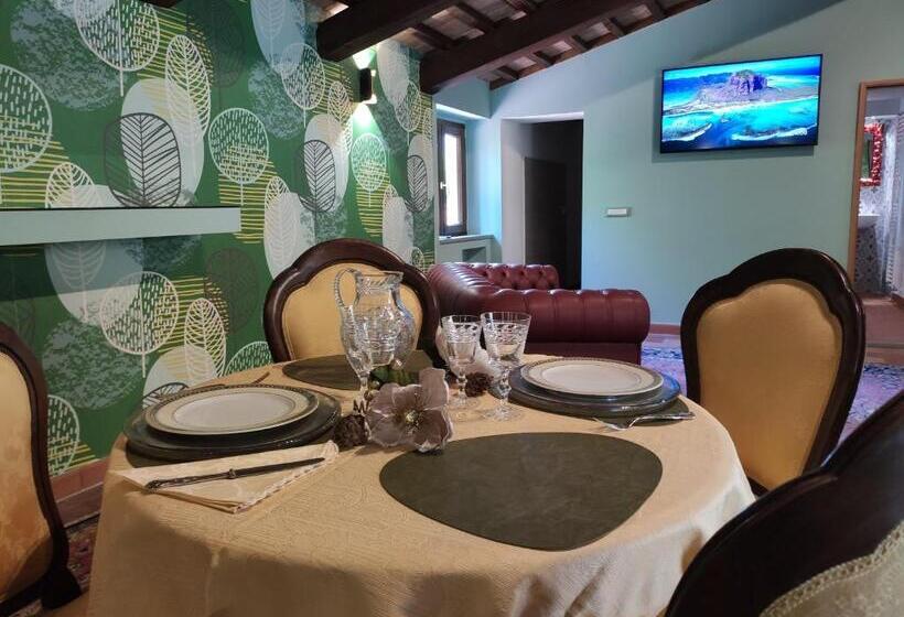 Отель Villa La Nussa