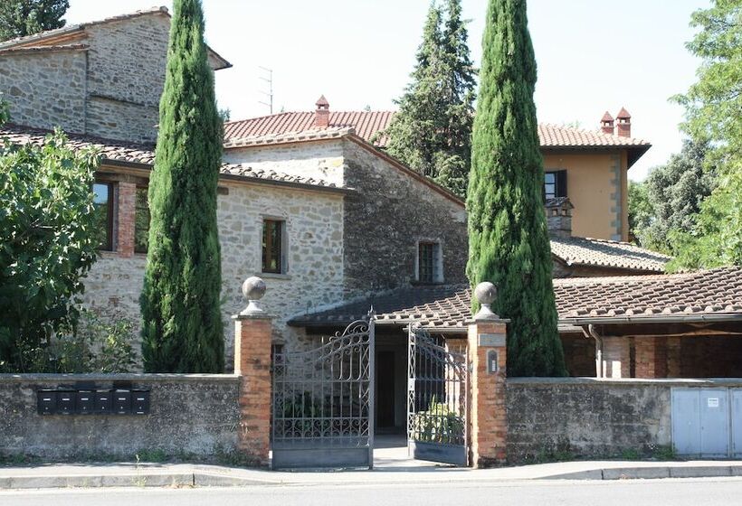 Отель Villa La Nussa