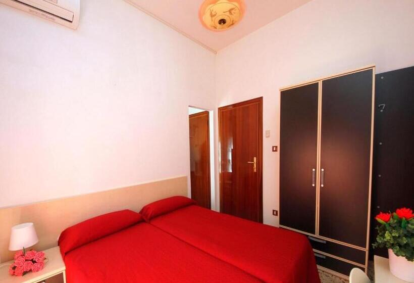 酒店 Villa Lauda B&b