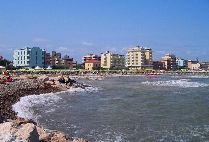 酒店 Villa Lauda B&b