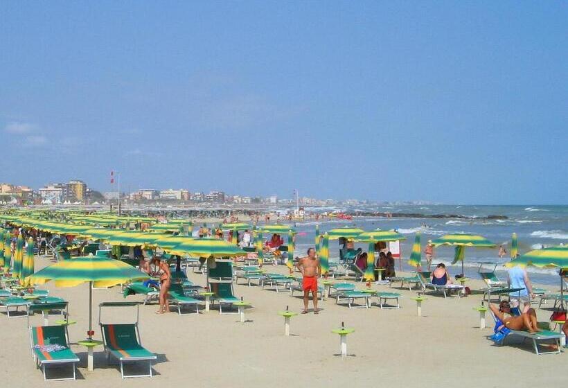 酒店 Villa Lauda B&b