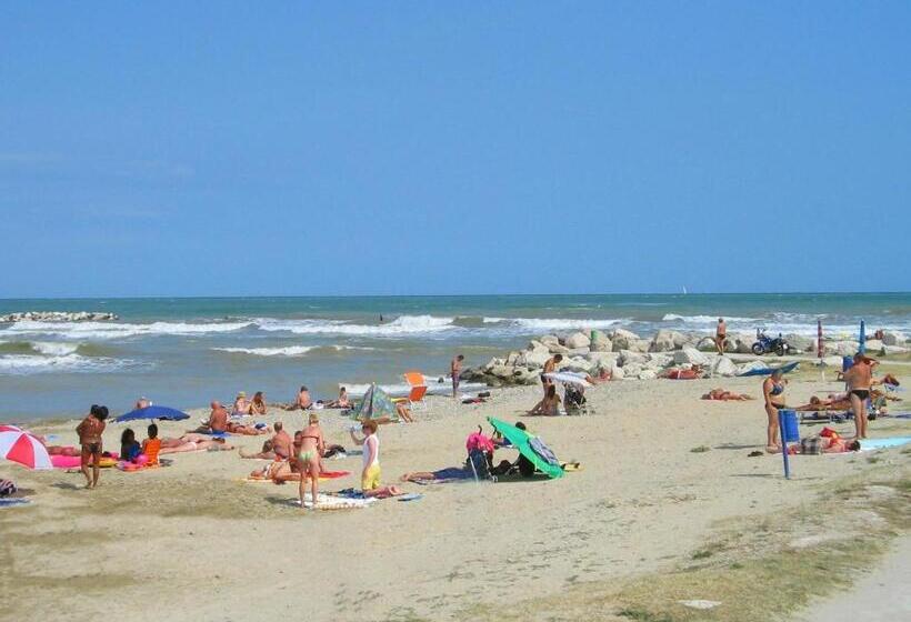 酒店 Villa Lauda B&b