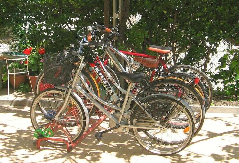 酒店 Villa Lauda B&b