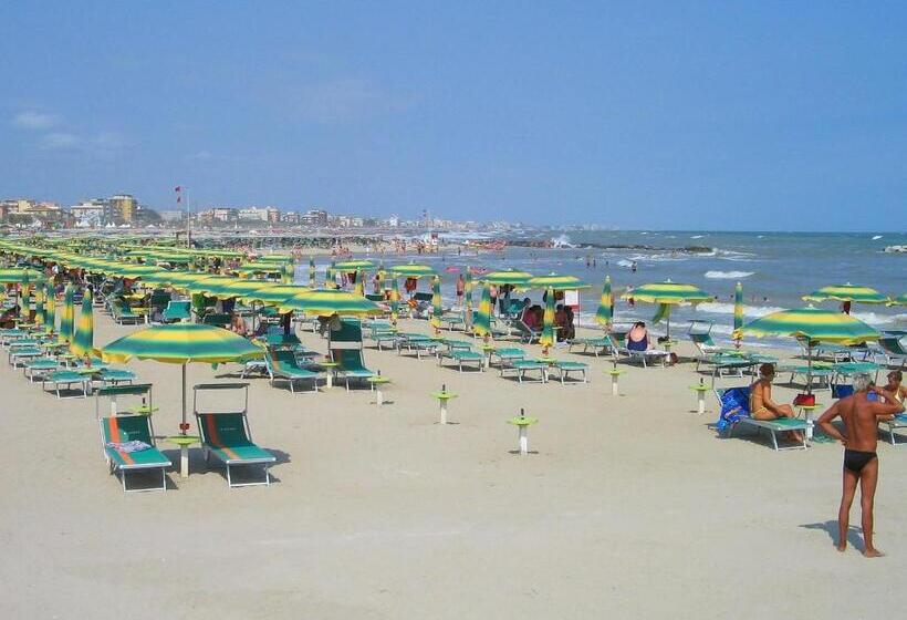 酒店 Villa Lauda B&b