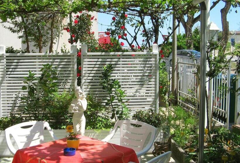 酒店 Villa Lauda B&b