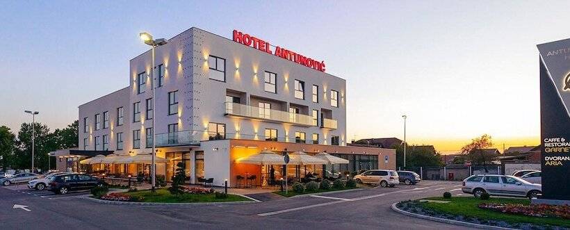 Antunović Hotel East