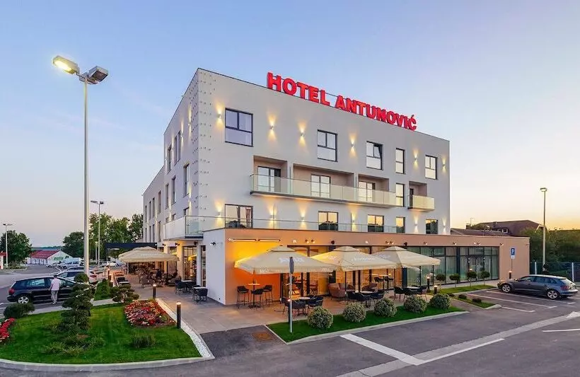Antunović Hotel East
