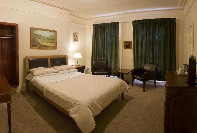 צימר Somerton House Rooms Only