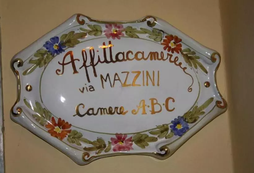 Hotelli Affittacamere Via Mazzini