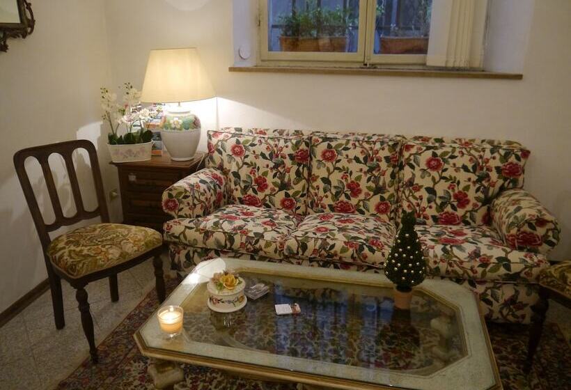 هتل Albergo Tre Donzelle