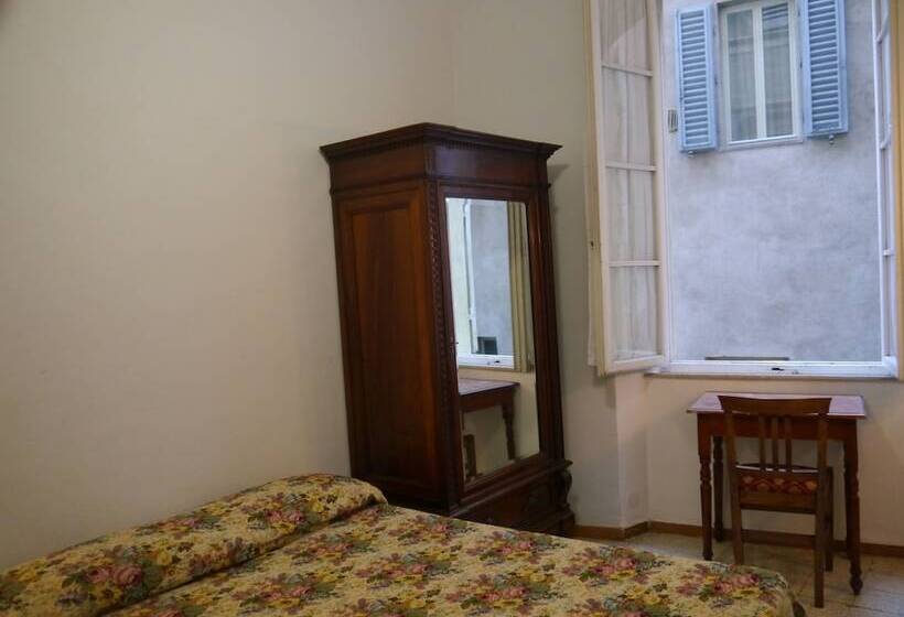 هتل Albergo Tre Donzelle