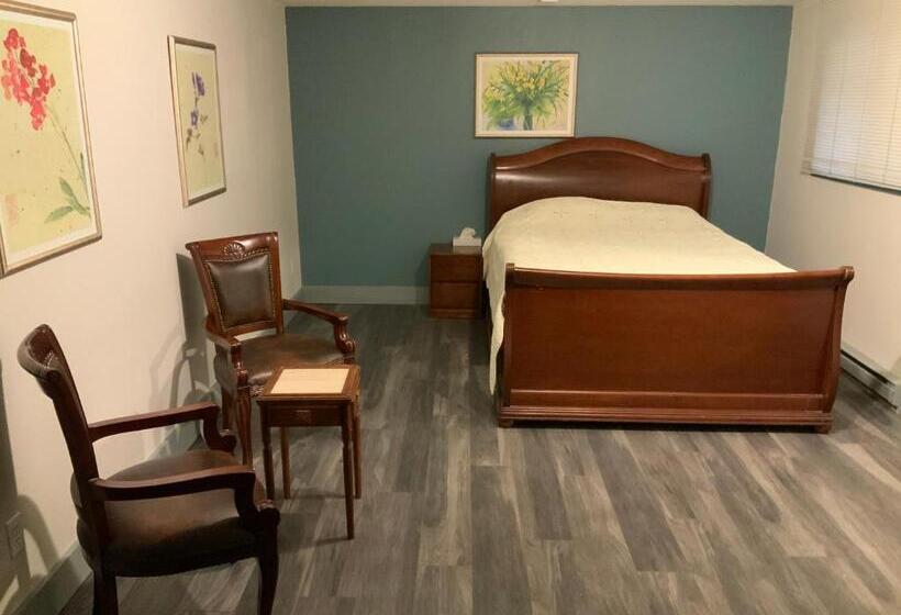 בית מלון כפרי Alpine Inn