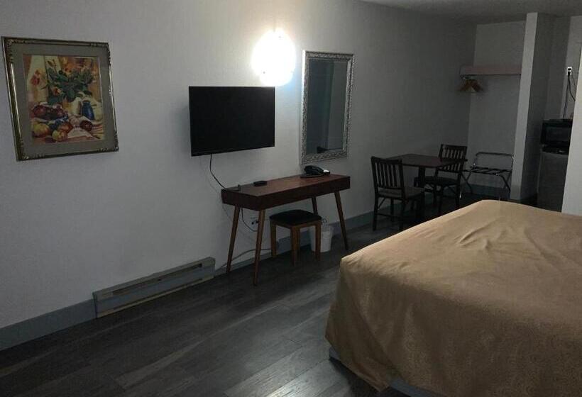 בית מלון כפרי Alpine Inn