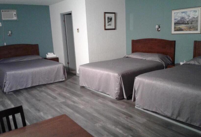 בית מלון כפרי Alpine Inn