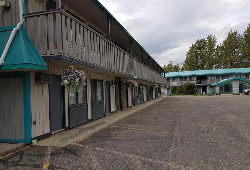 בית מלון כפרי Alpine Inn