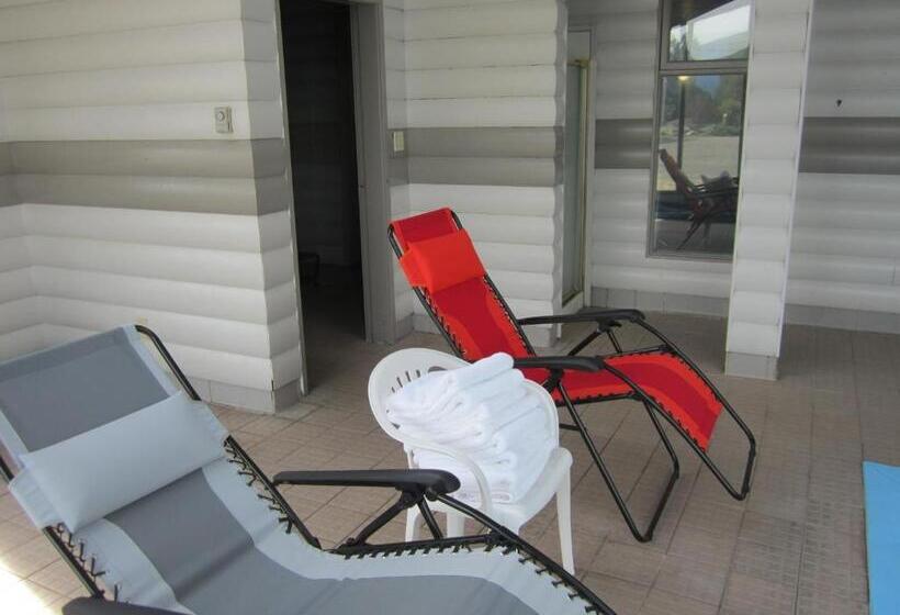 בית מלון כפרי Alpine Inn