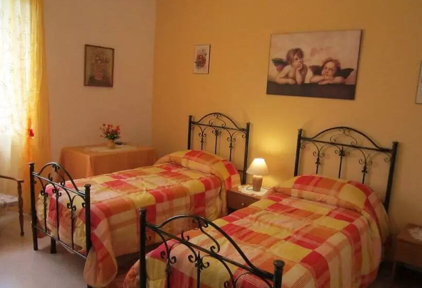 هتل B&b Casa Mariangi