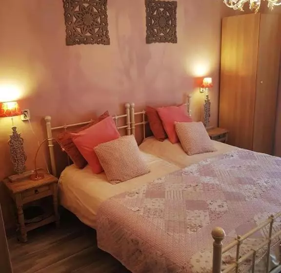 ホテル B&b Villa De Thee Tuin