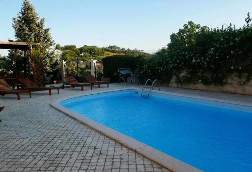 ホテル B&b Villa Floriana