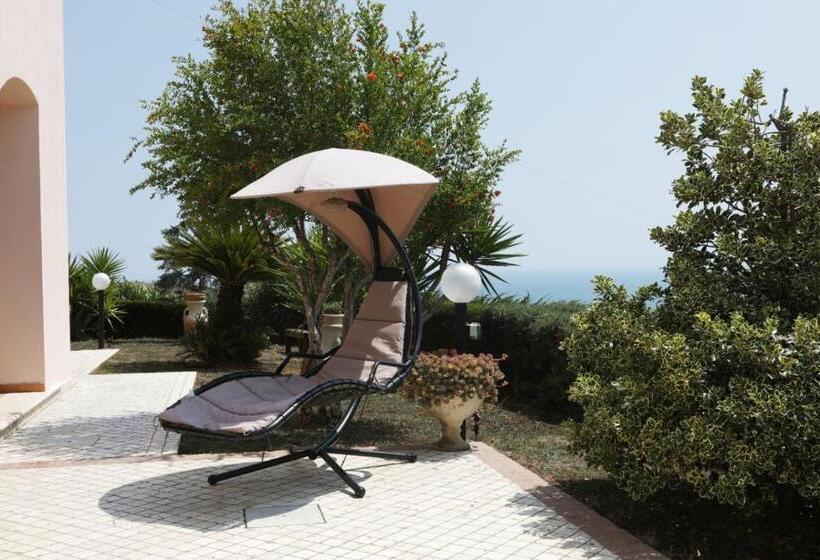 Отель B&b Villa Floriana