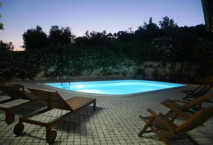 ホテル B&b Villa Floriana