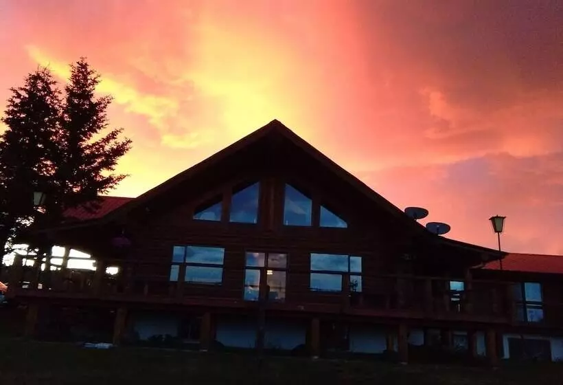 ホテル Cariboo Log Guest House