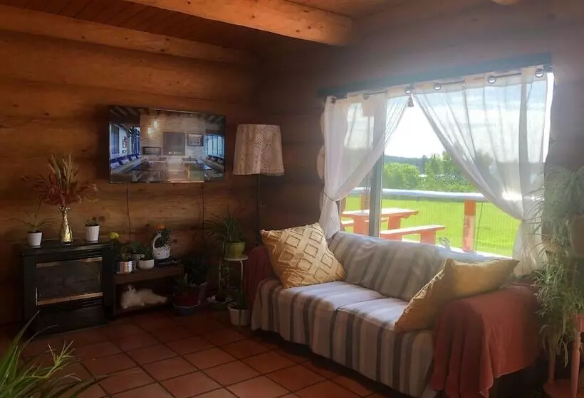 ホテル Cariboo Log Guest House