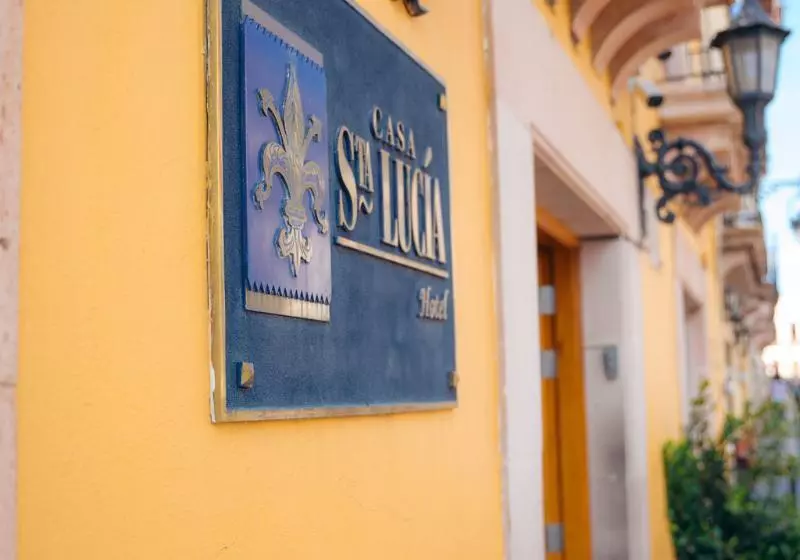 هتل Casa Santa Lucia