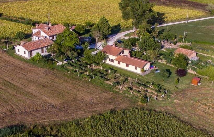 בית מלון כפרי Fontecese Bed And Breakfast