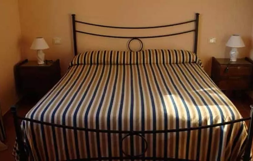 هتل Fontecese Bed And Breakfast