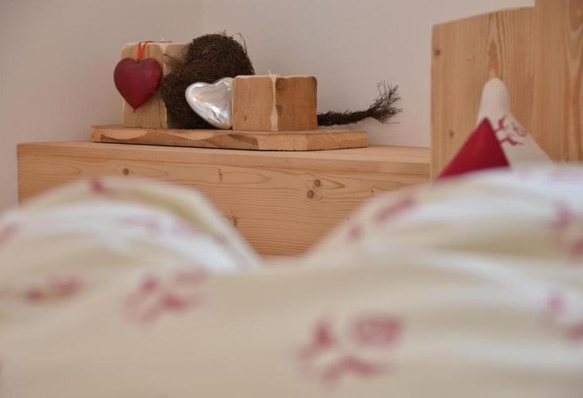 בית מלון כפרי Mason La Zondra