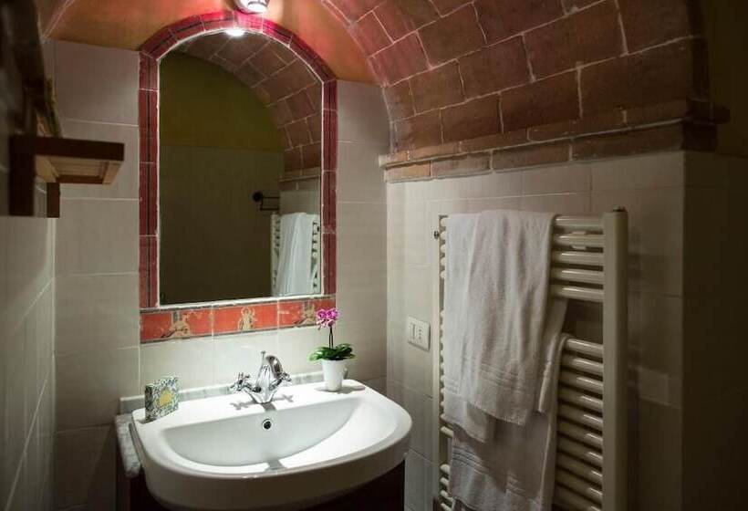 هتل Monastero San Silvestro