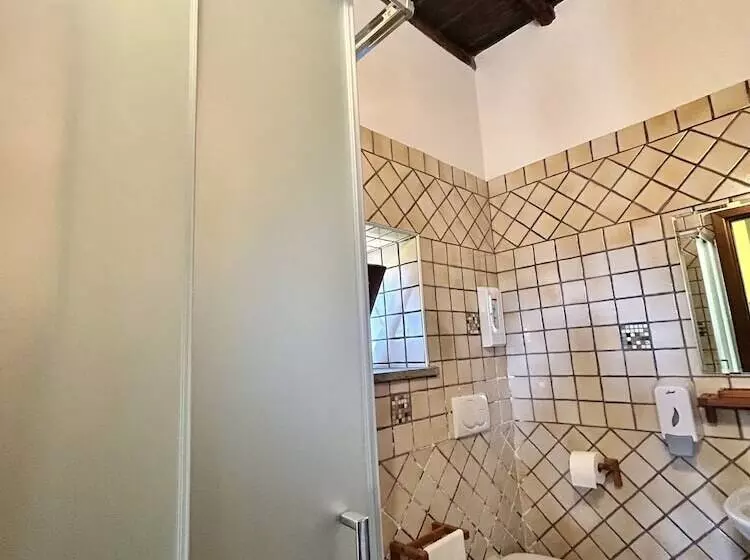 ホテル Podere La Branda