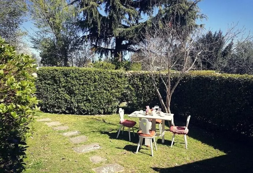 ホテル Podere La Branda