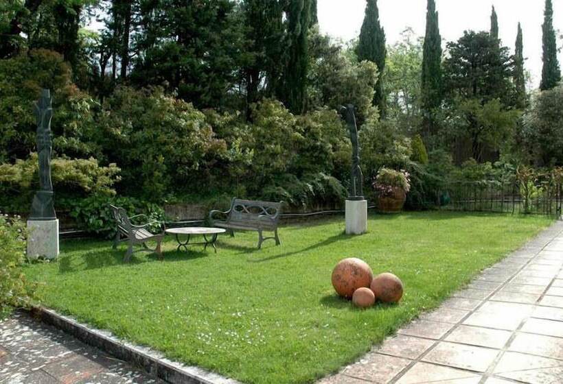 בית מלון כפרי Podere Lamberto