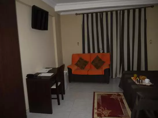 Hotel Iman