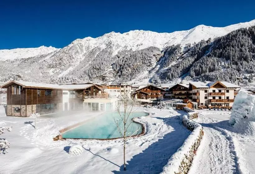 ホテル Schneeberg Family Spa Resort