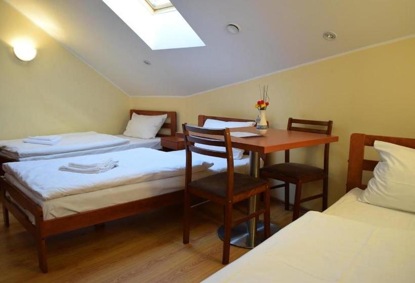 هتل Sveciu Namai Klaipeda Inn