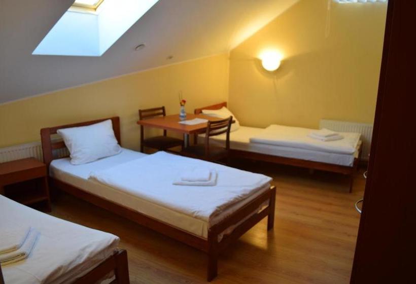 هتل Sveciu Namai Klaipeda Inn