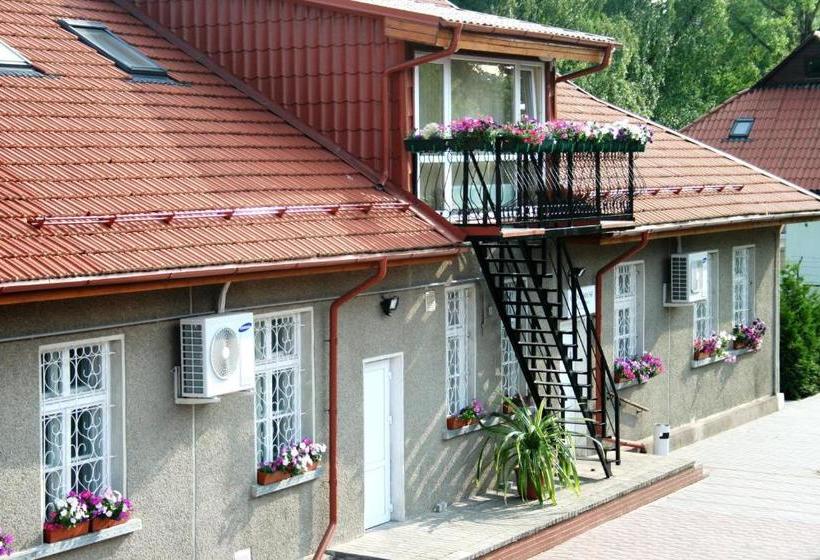 هتل Sveciu Namai Klaipeda Inn