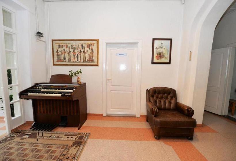 هتل Sveciu Namai Klaipeda Inn